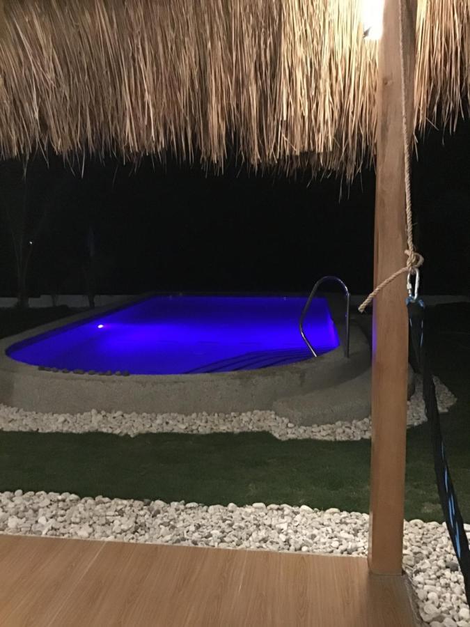Bamboobeachvilla2 Ac New Oceanfront Pool Sunsetview Garden Kitchen Satellite Starlink Wi-Fi Dimiao Exterior photo